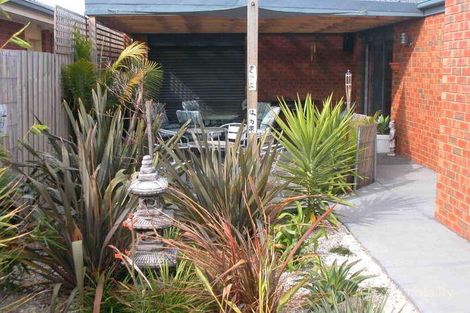 Property photo of 66 Rutherglen Crescent Gowanbrae VIC 3043