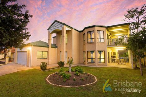 Property photo of 33 Lakeside Circuit Sinnamon Park QLD 4073