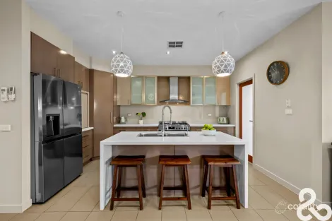 Property photo of 25 Cottage Boulevard Epping VIC 3076