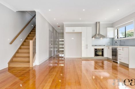 Property photo of 1/17 Tullius Avenue Oakleigh East VIC 3166