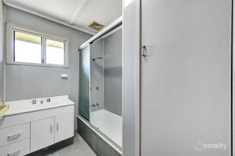 Property photo of 15 Blaxland Crescent Vincent QLD 4814