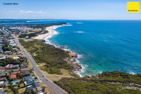 Property photo of 18 Middle Street Caves Beach NSW 2281
