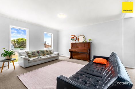 Property photo of 18 Middle Street Caves Beach NSW 2281
