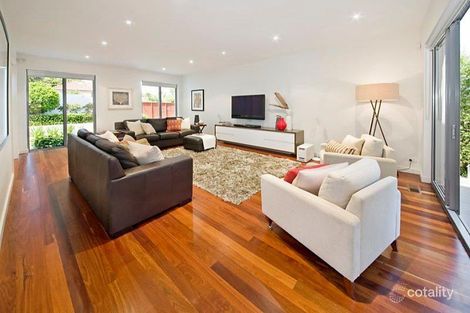 Property photo of 2/27 Warrigal Road Mentone VIC 3194
