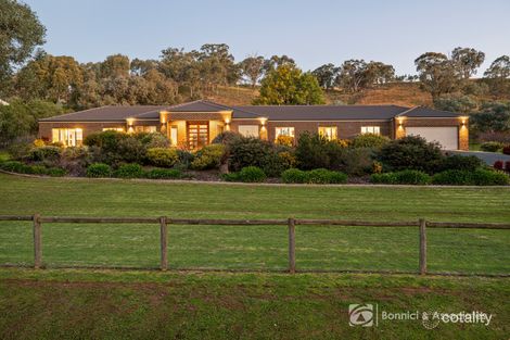 34 Mcgaffins Rd, West Wodonga, VIC 3690