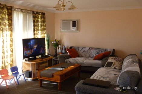 Property photo of 46 Chisham Avenue Parmelia WA 6167