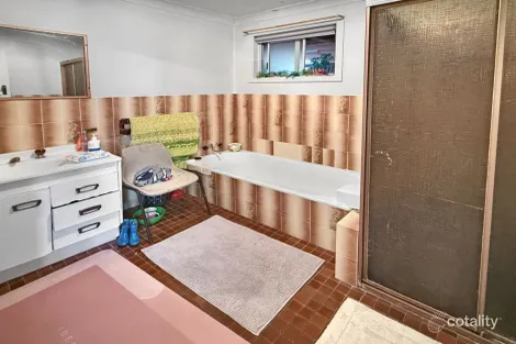 Property photo of 5 Wattle Avenue Murrami NSW 2705