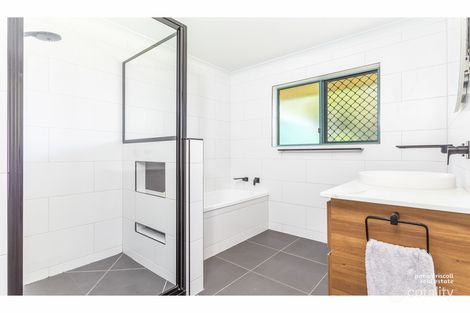 Property photo of 4 Ashgrove Crescent Taranganba QLD 4703