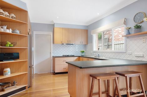 Property photo of 2/25 Adrienne Crescent Mount Waverley VIC 3149