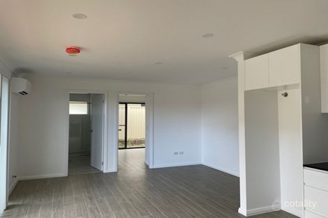 Property photo of 18 Garnet Street Eagle Vale NSW 2558