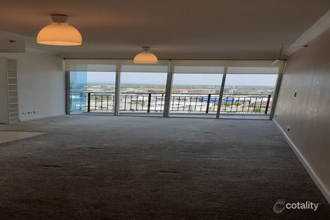 21007/5 Lawson St, Southport, QLD 4215