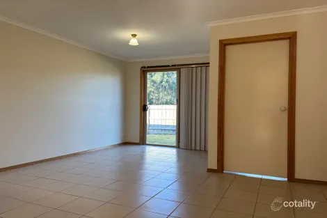 Property photo of 3/3 Gumleaf Place Drouin VIC 3818