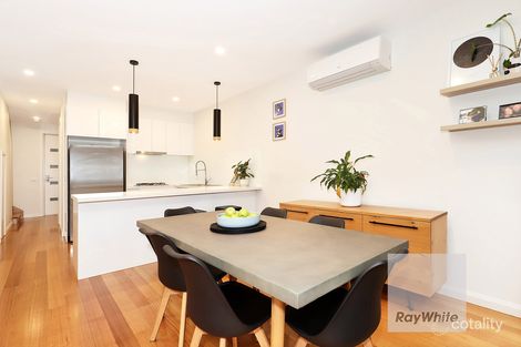 Property photo of 2/16 Riddell Street Westmeadows VIC 3049