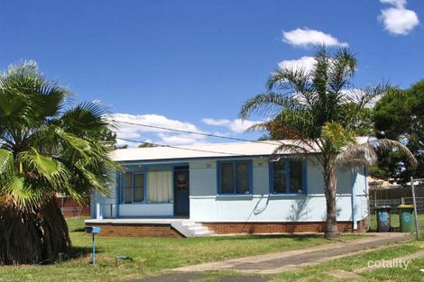 6 Luton Pl, Colyton, NSW 2760