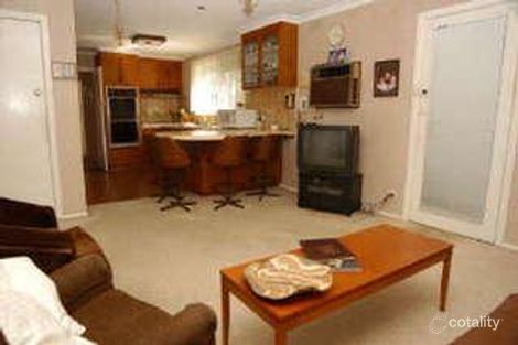 Property photo of 2 Sharrock Drive Dingley Village VIC 3172