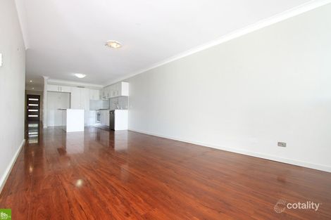 Property photo of 2/162 Shearwater Drive Lake Heights NSW 2502