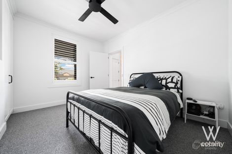 Property photo of 28 Henry Street Bathurst NSW 2795