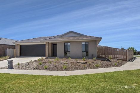Property photo of 5 Vantage Green Beveridge VIC 3753