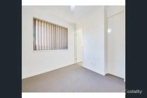 Property photo of 2 Gee Place Gracemere QLD 4702