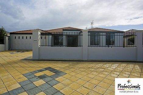 Property photo of 16 Vanda Retreat Bennett Springs WA 6063