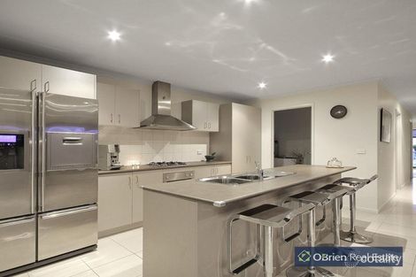 Property photo of 10 Locky Grove Lyndhurst VIC 3975