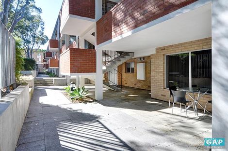 8 Currie St, Jolimont, WA 6014