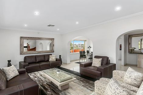 Property photo of 16 Byron Place Illawong NSW 2234