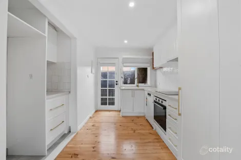 5/20 Grevillia Rd, Oak Park, VIC 3046