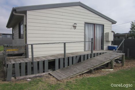 Property photo of 17 Main Road Seaspray VIC 3851