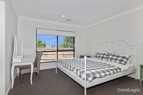 Property photo of 5 Vantage Green Beveridge VIC 3753