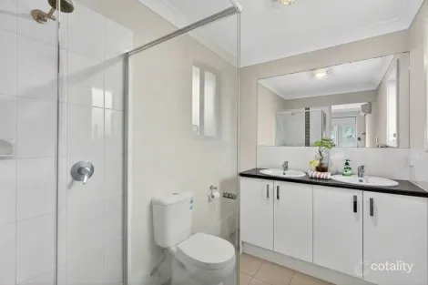 Property photo of 33 Princess Royal Parade Hindmarsh Island SA 5214