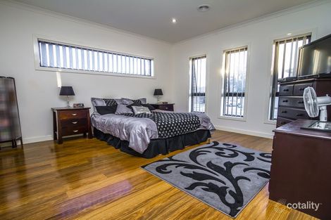 Property photo of 118 Huntington Drive Craigieburn VIC 3064