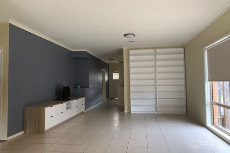 Property photo of 4 Fairchild Place Pakenham VIC 3810