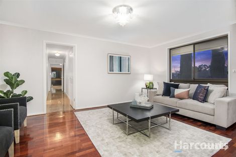 Property photo of 15 Lochalsh Court Endeavour Hills VIC 3802
