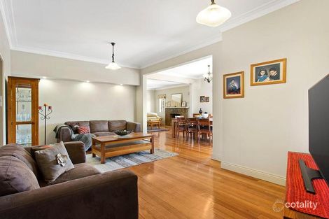 Property photo of 1 Hillview Road Balwyn North VIC 3104