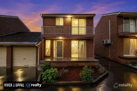 Property photo of 7/191-193 Targo Road Girraween NSW 2145