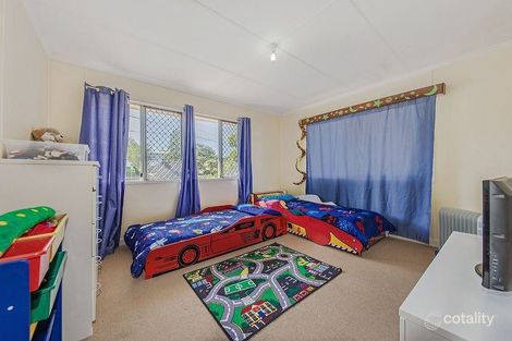 Property photo of 3 Bonneville Street Holland Park West QLD 4121