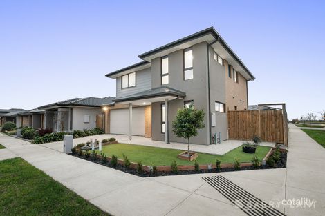 2 Bambusa Way, Clyde North, VIC 3978