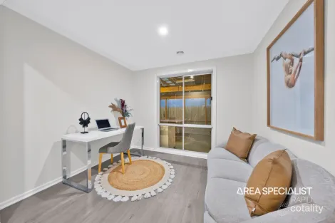 Property photo of 2 Alder Way Cranbourne VIC 3977