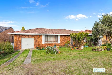 5 Dorothy Ave, Kootingal, NSW 2352