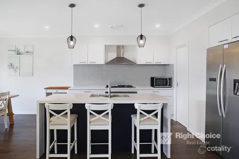 Property photo of 7 Malbon Street Stream Hill NSW 2526