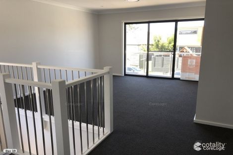 Property photo of 58 Oakhill Crescent Colebee NSW 2761