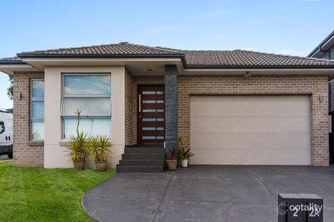 2 Lores St, Middleton Grange, NSW 2171