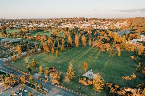 68 Branksome Gdns, City Beach, WA 6015