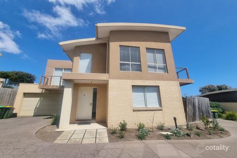 2/1 Wonthaggi Cres, San Remo, VIC 3925