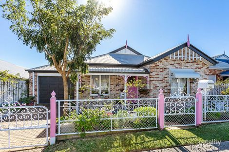 Property photo of 11 Grenada Court Varsity Lakes QLD 4227