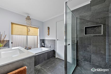 Property photo of 20 Hazelmere Avenue Cranbourne West VIC 3977
