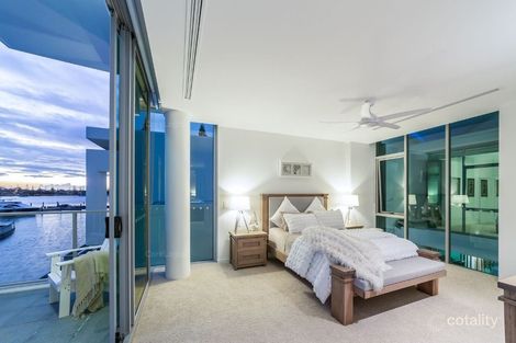 Property photo of 9106 Ephraim Island Parade Paradise Point QLD 4216