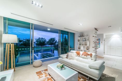 Property photo of 9106 Ephraim Island Parade Paradise Point QLD 4216