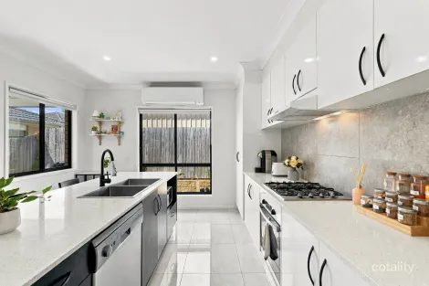 Property photo of 35 Cattiger Street Richlands QLD 4077